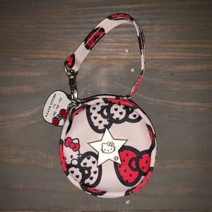 Ju-Ju-Be Hello Kitty Paci Pod